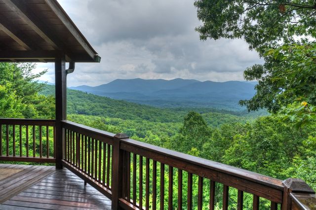 530 Amy Creek Circle, Ellijay, GA 30540