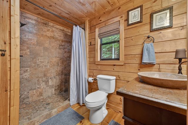 530 Amy Creek Circle, Ellijay, GA 30540