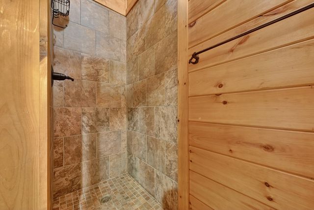 530 Amy Creek Circle, Ellijay, GA 30540