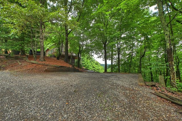 530 Amy Creek Circle, Ellijay, GA 30540