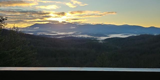530 Amy Creek Circle, Ellijay, GA 30540