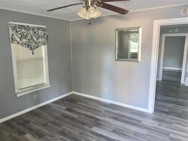802 SW I AVE, Lawton, OK 73433
