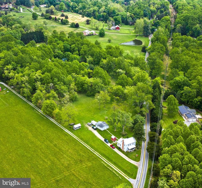 21006 BOONSBORO MOUNTAIN RD, Boonsboro, MD 21713