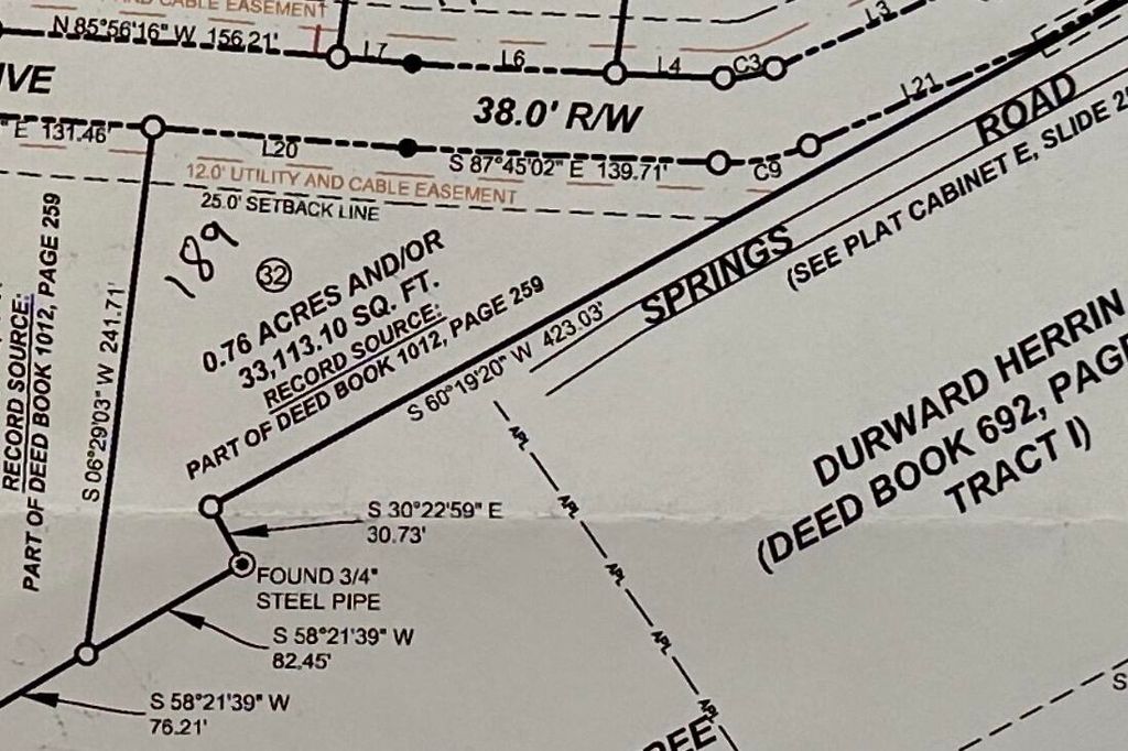 189 Woods Creek Lake Drive, Somerset, KY 42503