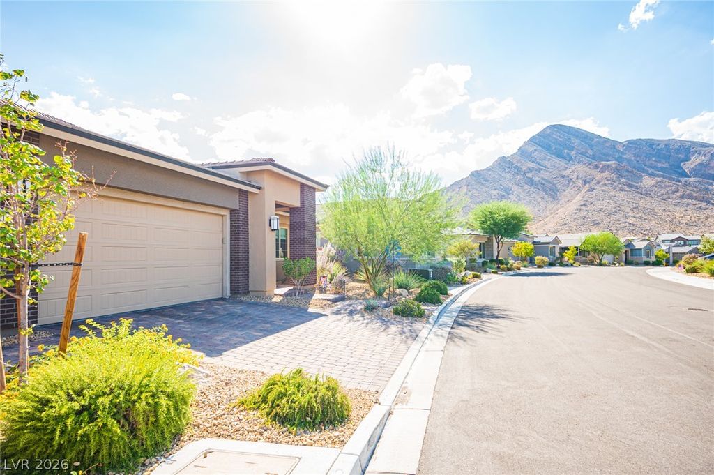 11113 Black Fire Opal Drive, Las Vegas, NV 89138 — photo 2