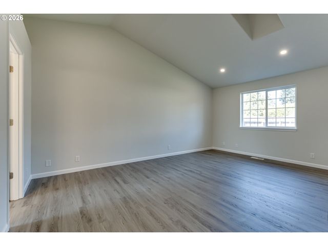 2987 DRY CREEK Rd, Eugene, OR 97404