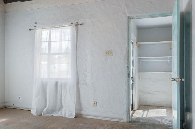 300 63rd Street NW, Albuquerque, NM 87105
