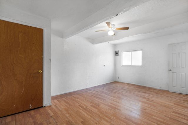 300 63rd Street NW, Albuquerque, NM 87105