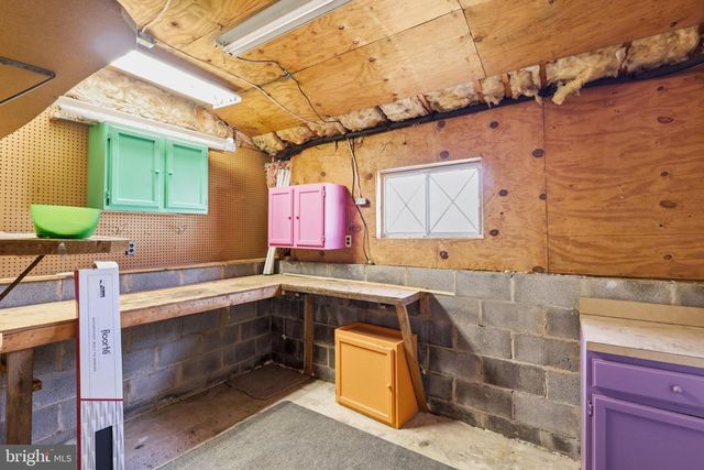 213 WINTERGREEN LN, Brunswick, MD 21716