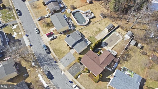 213 WINTERGREEN LN, Brunswick, MD 21716