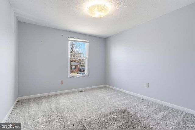 213 WINTERGREEN LN, Brunswick, MD 21716