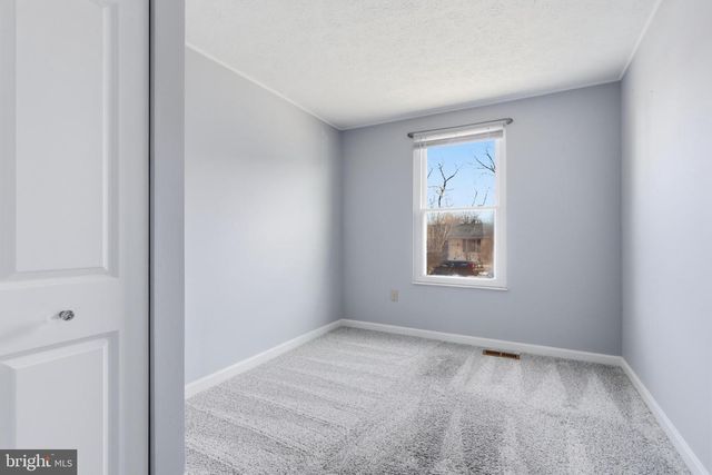 213 WINTERGREEN LN, Brunswick, MD 21716