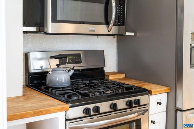 902 SAINT CLAIR AVE, Charlottesville, VA 22901
