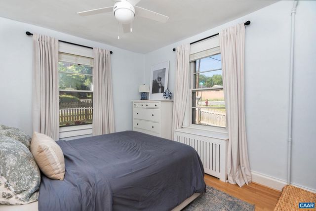 902 SAINT CLAIR AVE, Charlottesville, VA 22901