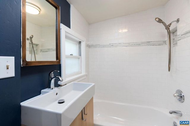 902 SAINT CLAIR AVE, Charlottesville, VA 22901