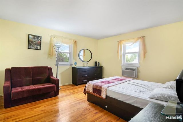 2-02 Virginia Drive 202B, Fair Lawn, NJ 07410