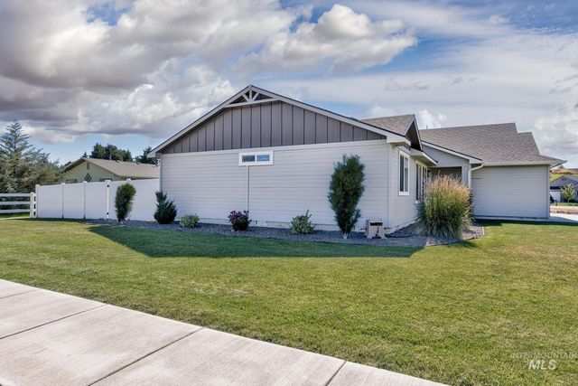 810 Grove Ln, Weiser, ID 83672