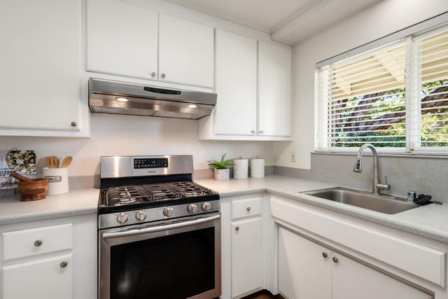 6919 Lisa Marie Way, Carmichael, CA 95608