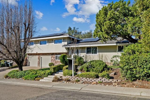 6919 Lisa Marie Way, Carmichael, CA 95608