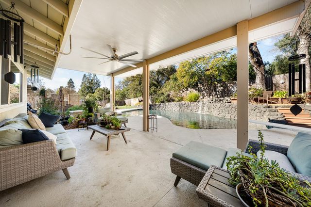 6919 Lisa Marie Way, Carmichael, CA 95608