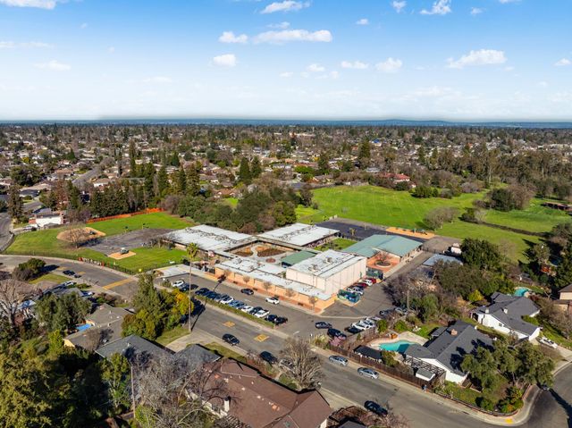 6919 Lisa Marie Way, Carmichael, CA 95608