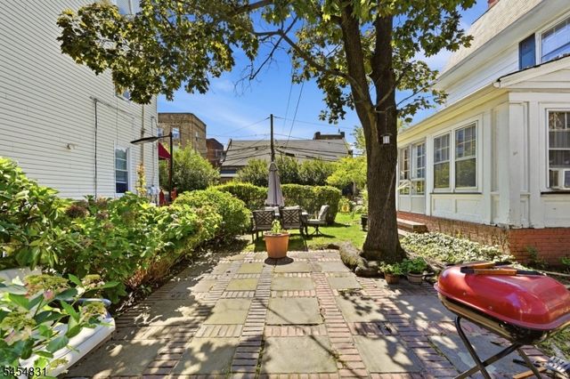 415 Ridge St, Newark City, NJ 07104
