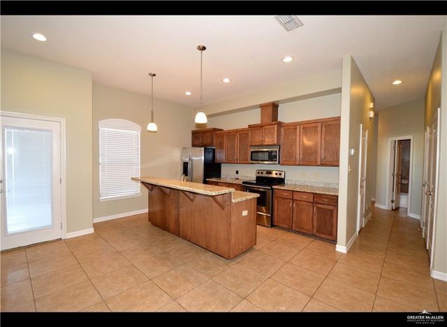 2815 Mimosa Street 3, Mission, TX 78574