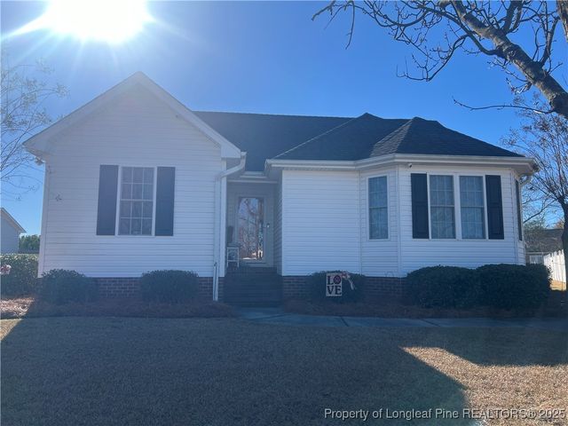 3613 Woodcliff Drive, Lumberton, NC 28358