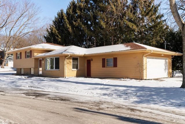 2845 Tomahawk Court, Middleton, WI 53562