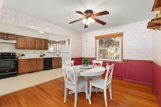 2845 Tomahawk Court, Middleton, WI 53562