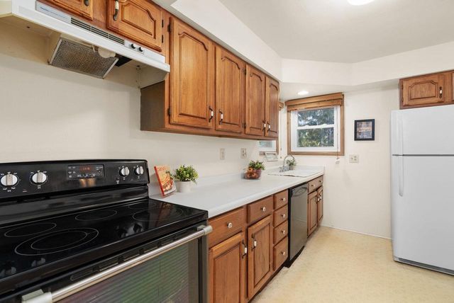 2845 Tomahawk Court, Middleton, WI 53562