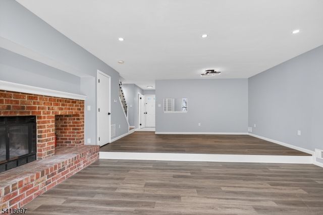 66 Pear Tree Ln, Franklin Twp., NJ 08823