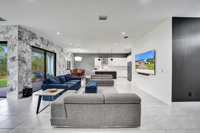 13025 Addilyn Court, Davie, FL 33325