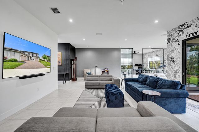 13025 Addilyn Court, Davie, FL 33325