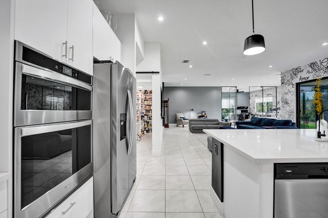 13025 Addilyn Court, Davie, FL 33325