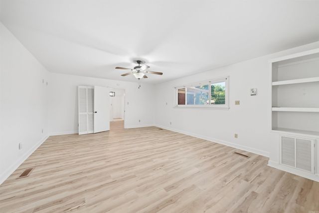 1812 W Center Ave, Searcy, AR 72143