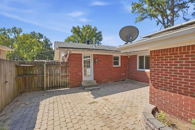 1812 W Center Ave, Searcy, AR 72143
