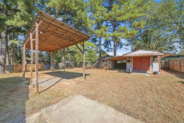 1812 W Center Ave, Searcy, AR 72143