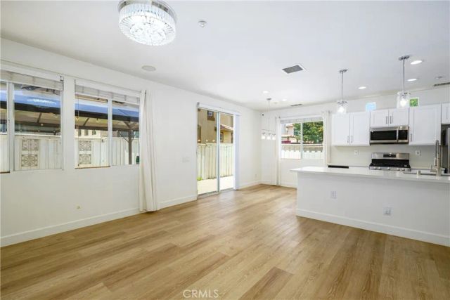 11377 Brookglen Court, Riverside, CA 92505