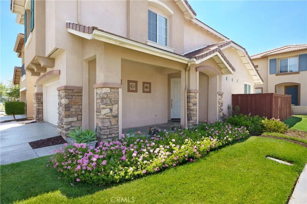 11377 Brookglen Court, Riverside, CA 92505