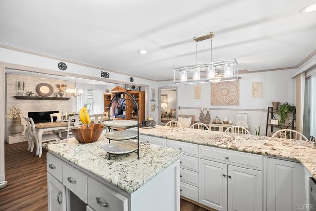 176 Spruce Lane, Lynchburg, VA 24501