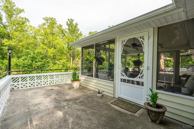 176 Spruce Lane, Lynchburg, VA 24501