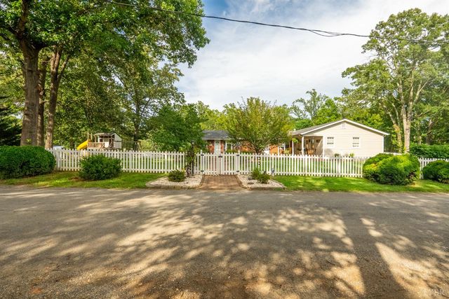 176 Spruce Lane, Lynchburg, VA 24501