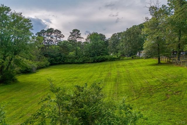 176 Spruce Lane, Lynchburg, VA 24501