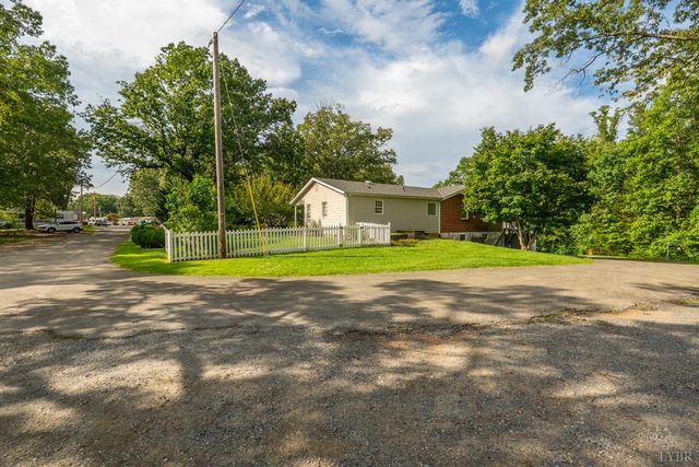 176 Spruce Lane, Lynchburg, VA 24501