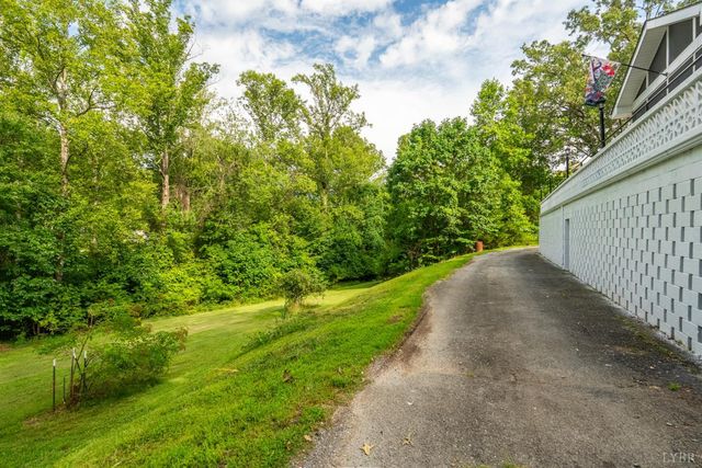 176 Spruce Lane, Lynchburg, VA 24501