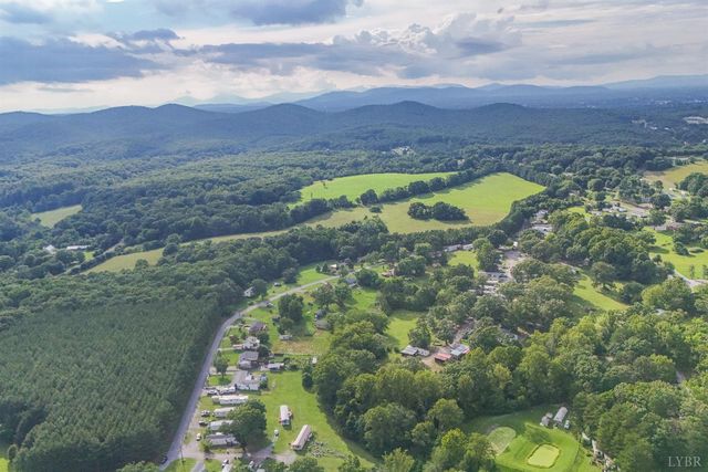 176 Spruce Lane, Lynchburg, VA 24501