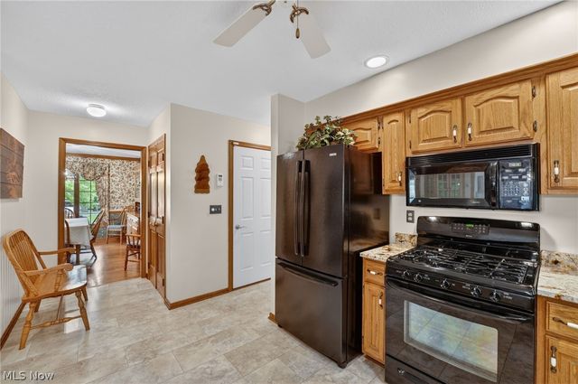1137 Sturbridge Drive, Medina, OH 44256
