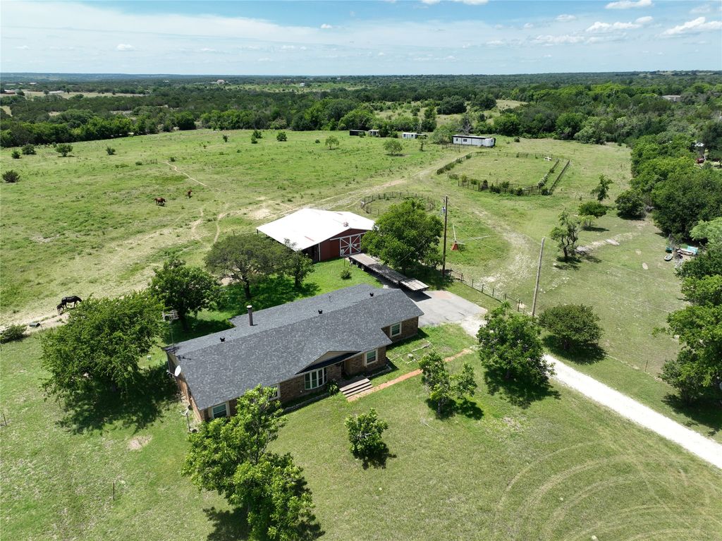 377b County Road 3244, Hico, TX 76457