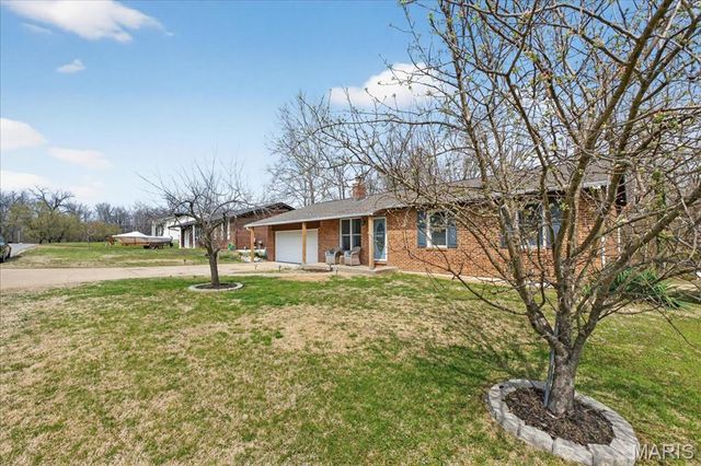 1719 Hawthorne Drive, Pacific, MO 63069